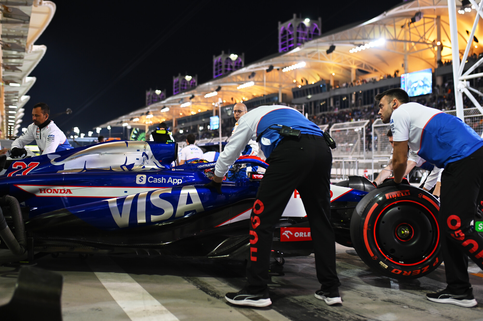 Visa Cash App RB - Bahrein - 2024 Kwalificatie - Tsunoda - auto