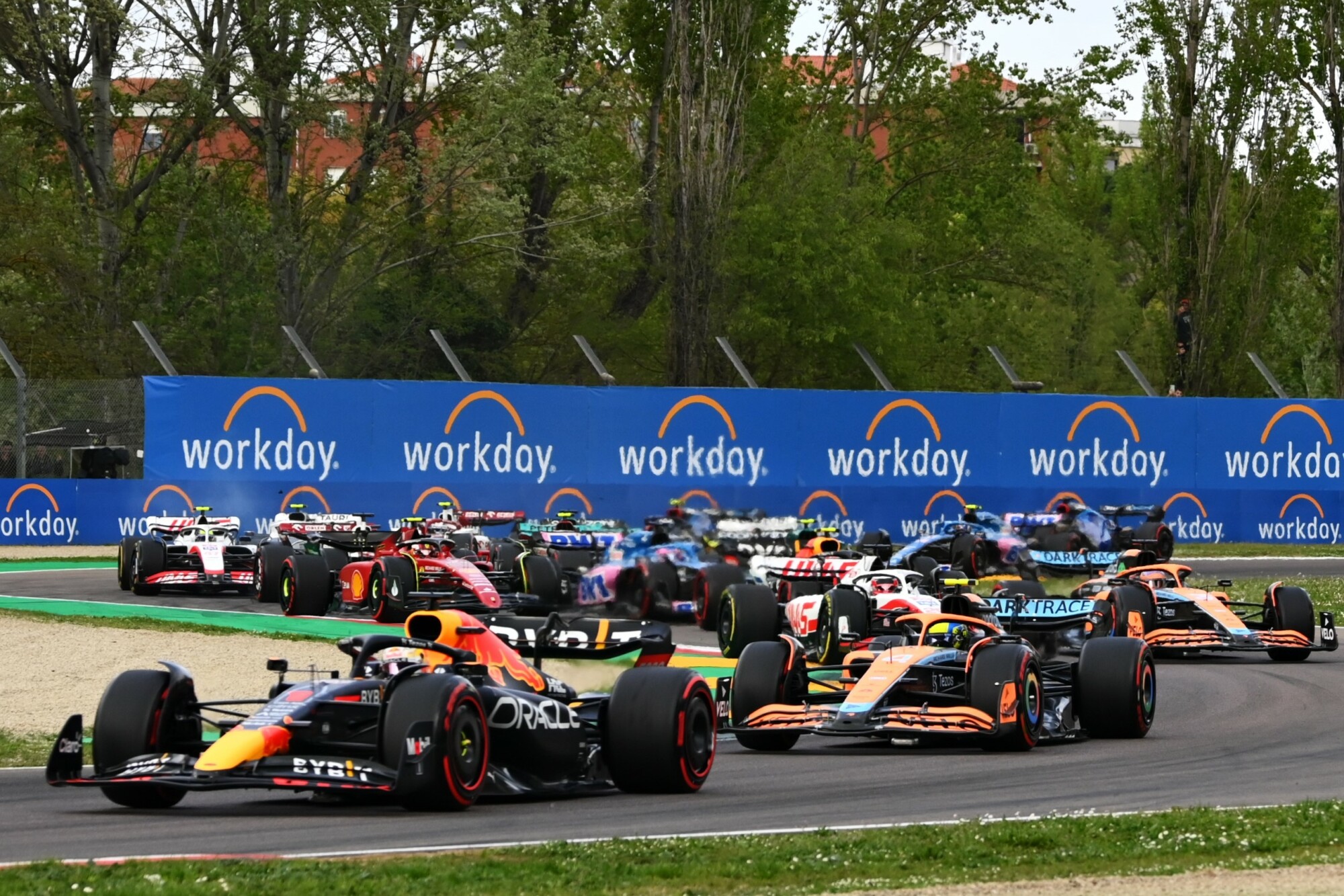 Max Verstappen in de sprintrace Imola 2022