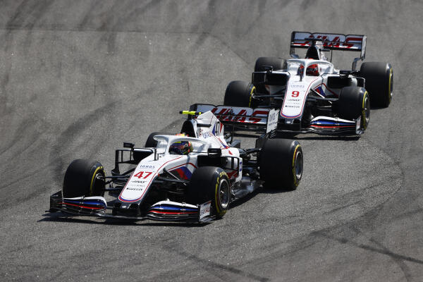 1018905556-LAT-20211114-GP2119_180349_ONZ2069-438