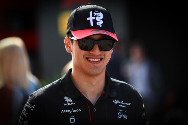 Zhou Guanyu Sauber 2023 