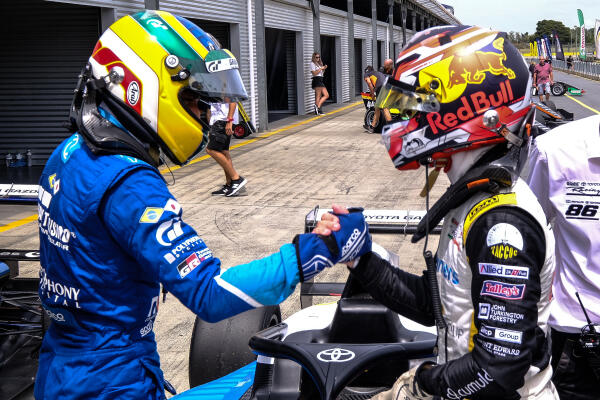 AP-231XP121S1W11_hires_jpeg_24bit_rgb