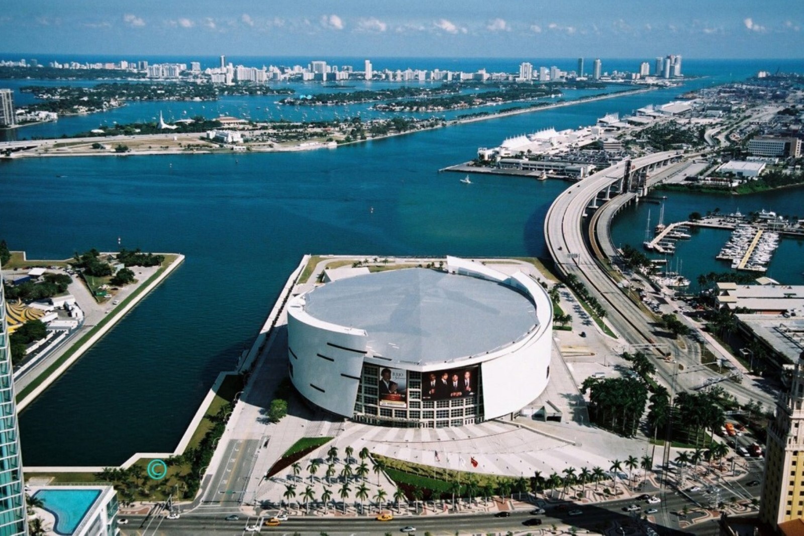 american-airlines-arena-limo-1024x691