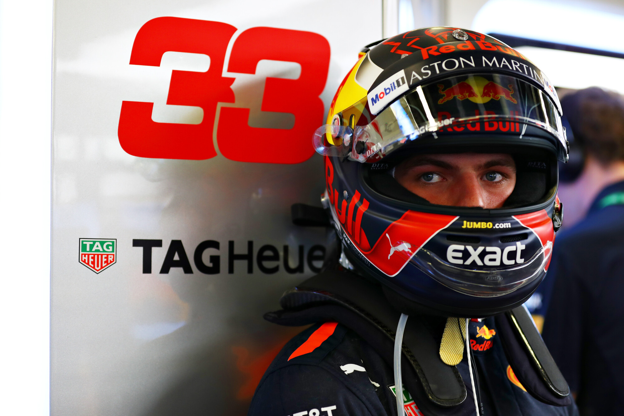 AP-1VG7X43ZN1W11_hires_jpeg_24bit_rgb