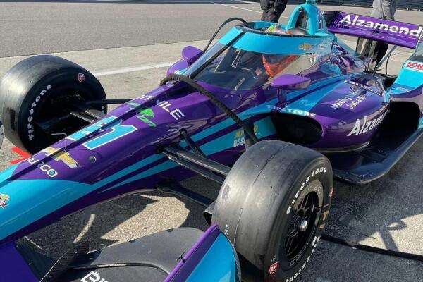 Rinus VeeKay paarse bolide