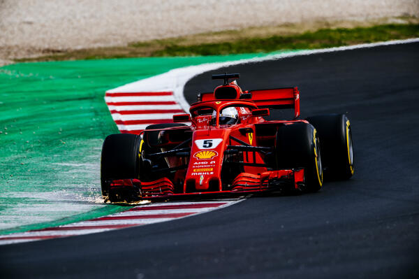 180010-test-barcelona-vettel