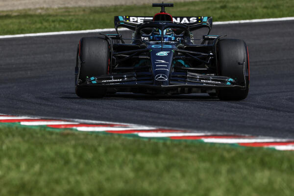 george russell zaterdag japan 2023