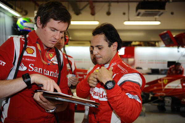 rob smedley felipe massa 2011