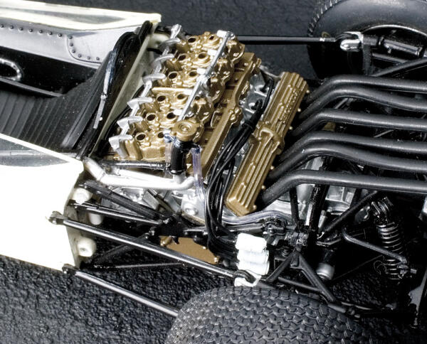 images_Formule1_retro_HondaRA271motor