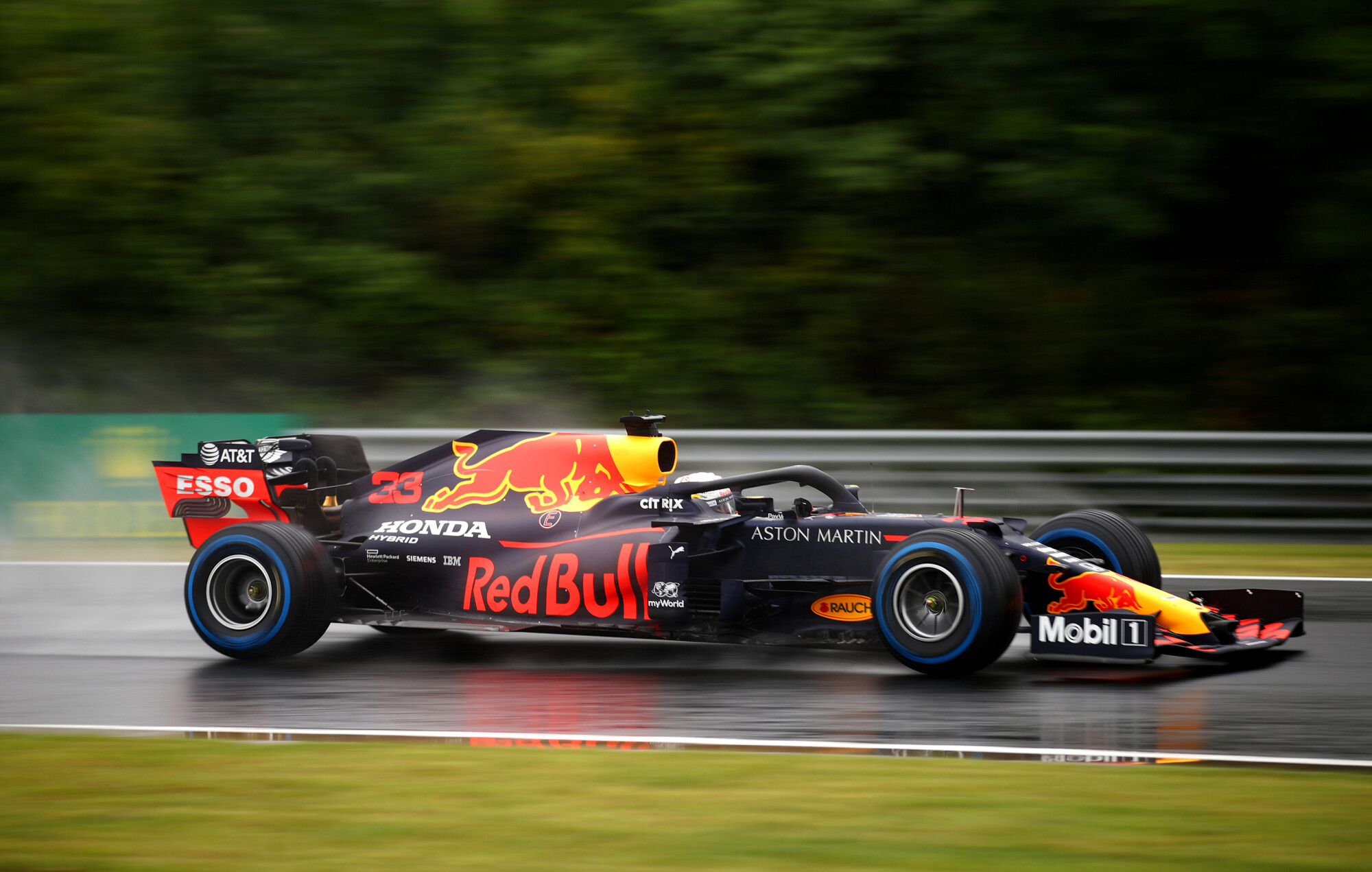 Verstappen-regen-hongarije