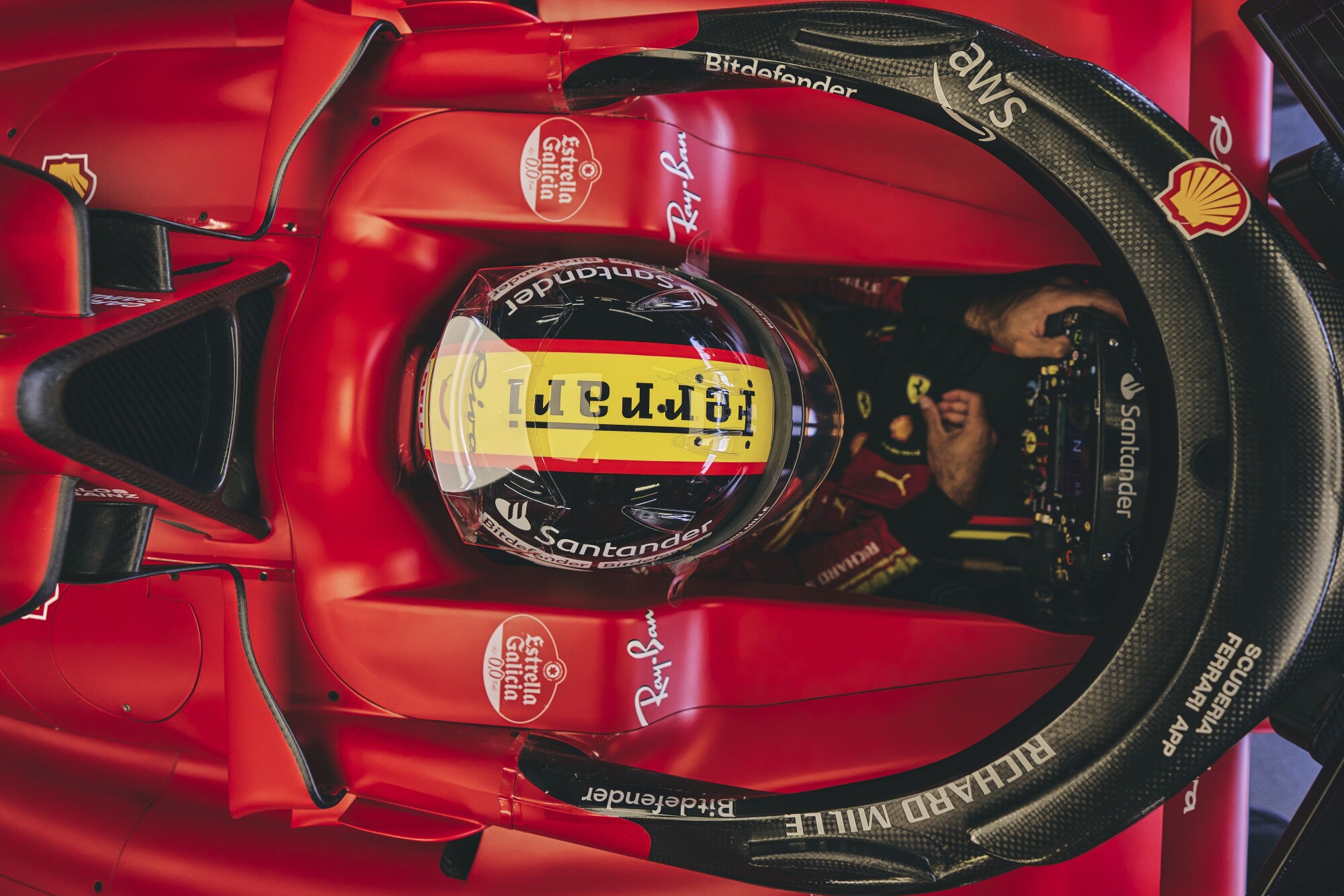 230016-scuderia-ferrari-italian-gp-free-practice-report-min_dd6d7496-4d10-40bb-a3f8-e280427e7a54