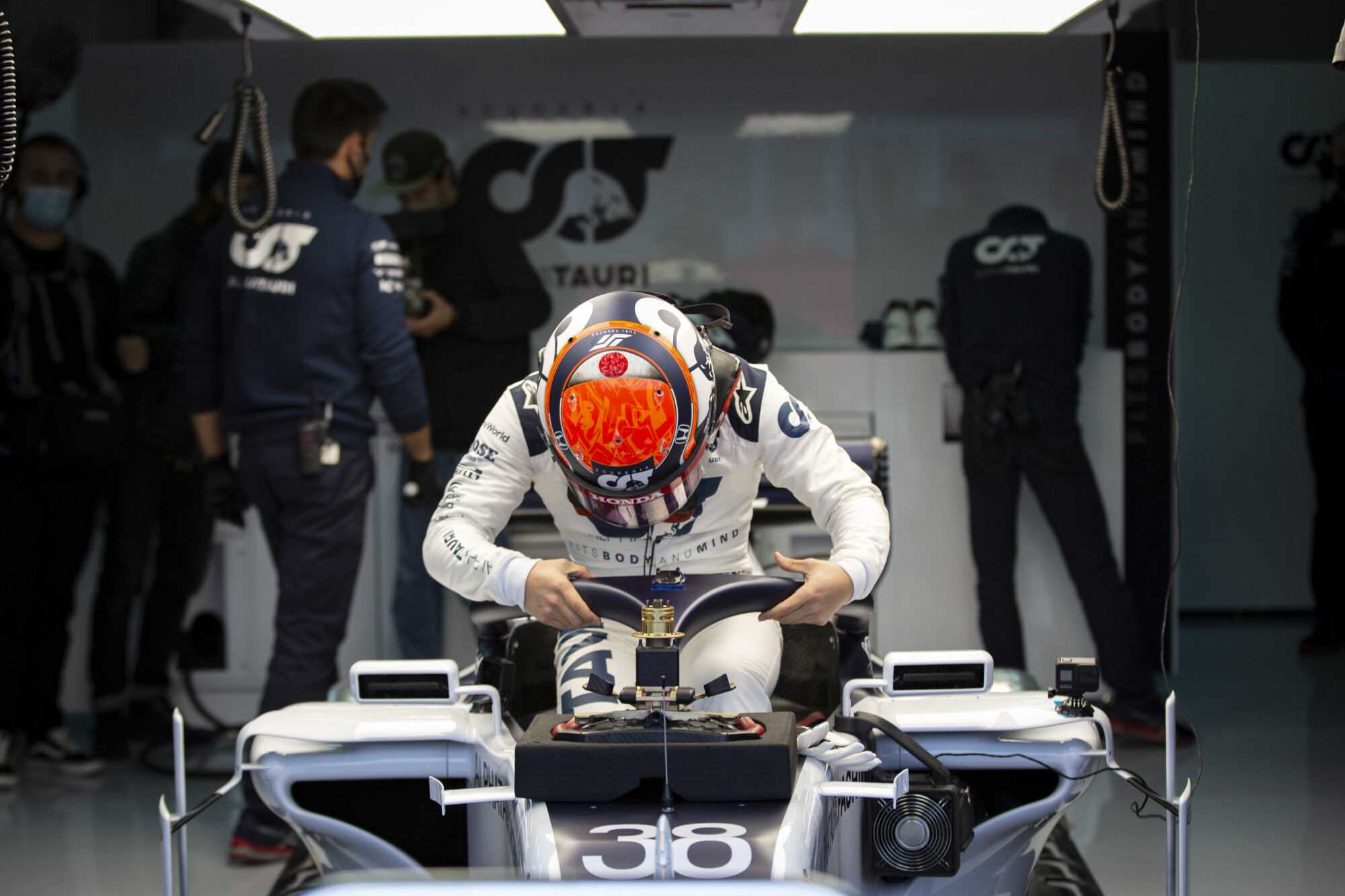 SI202011040581_hires_jpeg_24bit_rgb