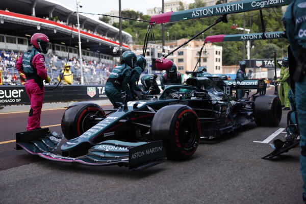 GP2105_131837_J5A7842