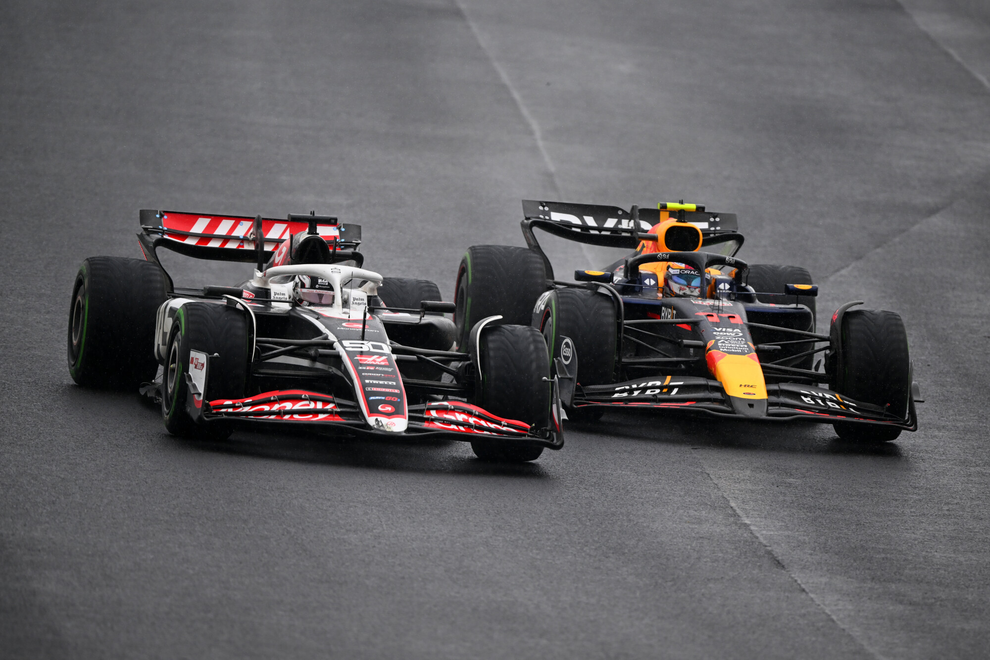 Sergio Pérez en Oliver Bearman Brazilië 2024