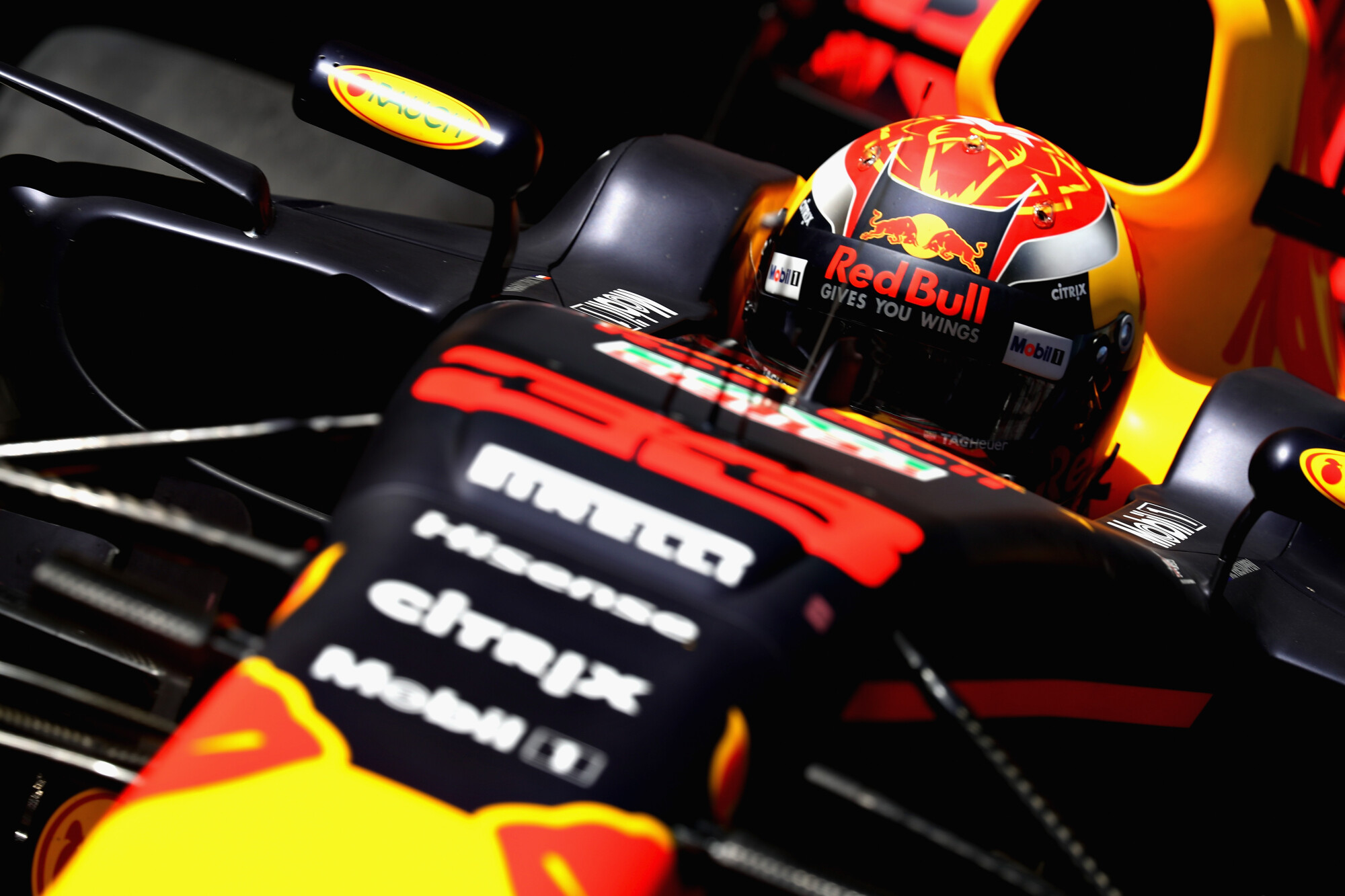 P-20170513-00675_hires_jpeg_24bit_rgb