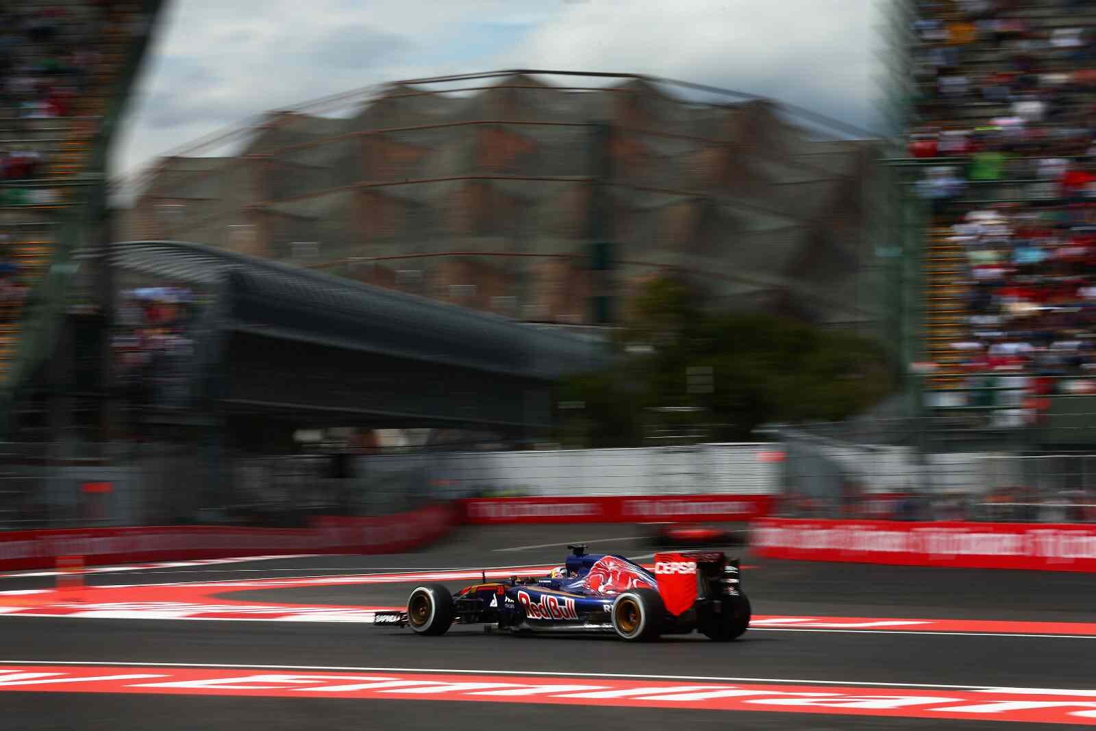 Max_Verstappen_Scuderia_Toro_Rosso_Mexico_GP_FP