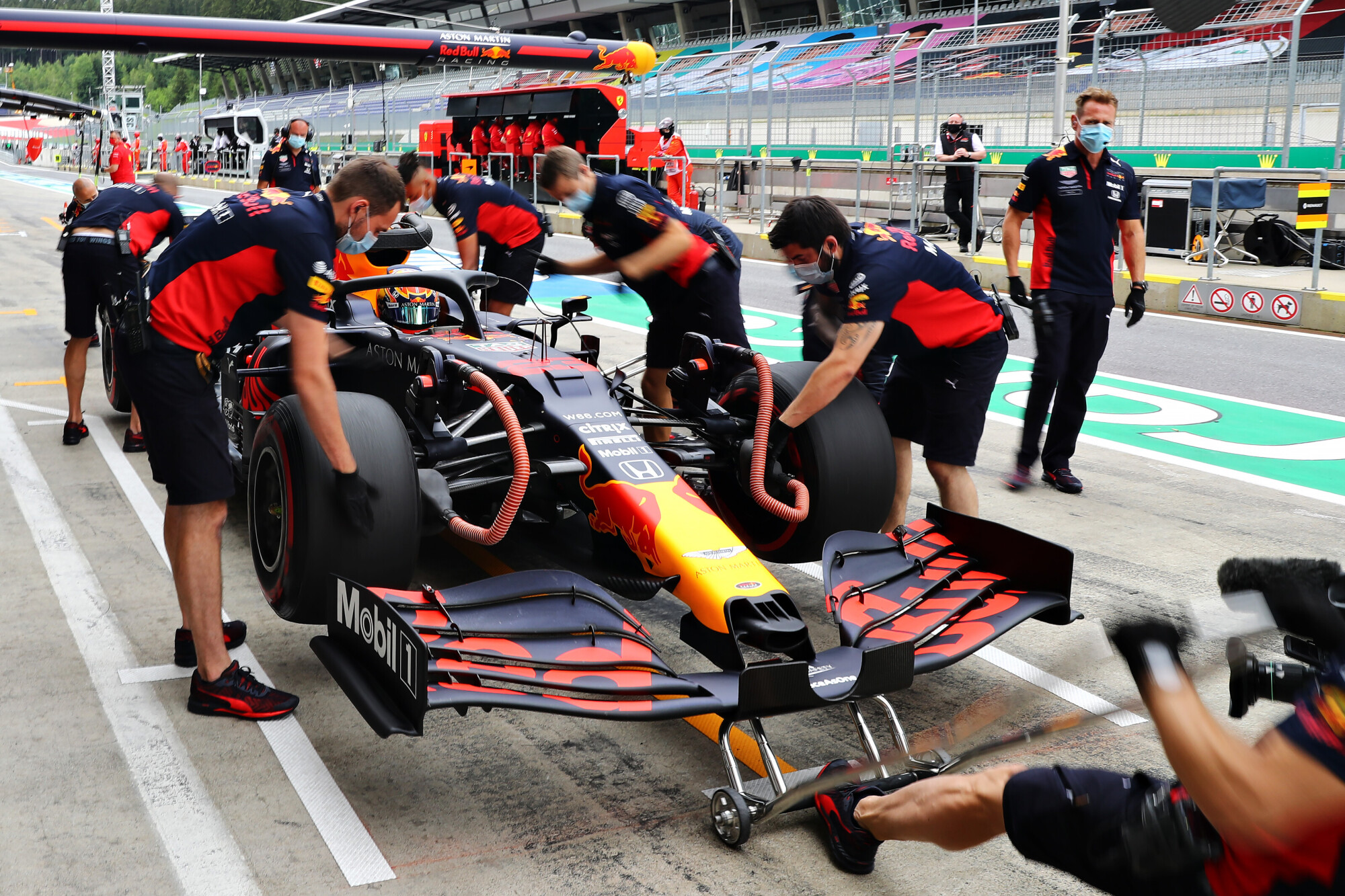 Red-bull-team-gp-oostenrijk