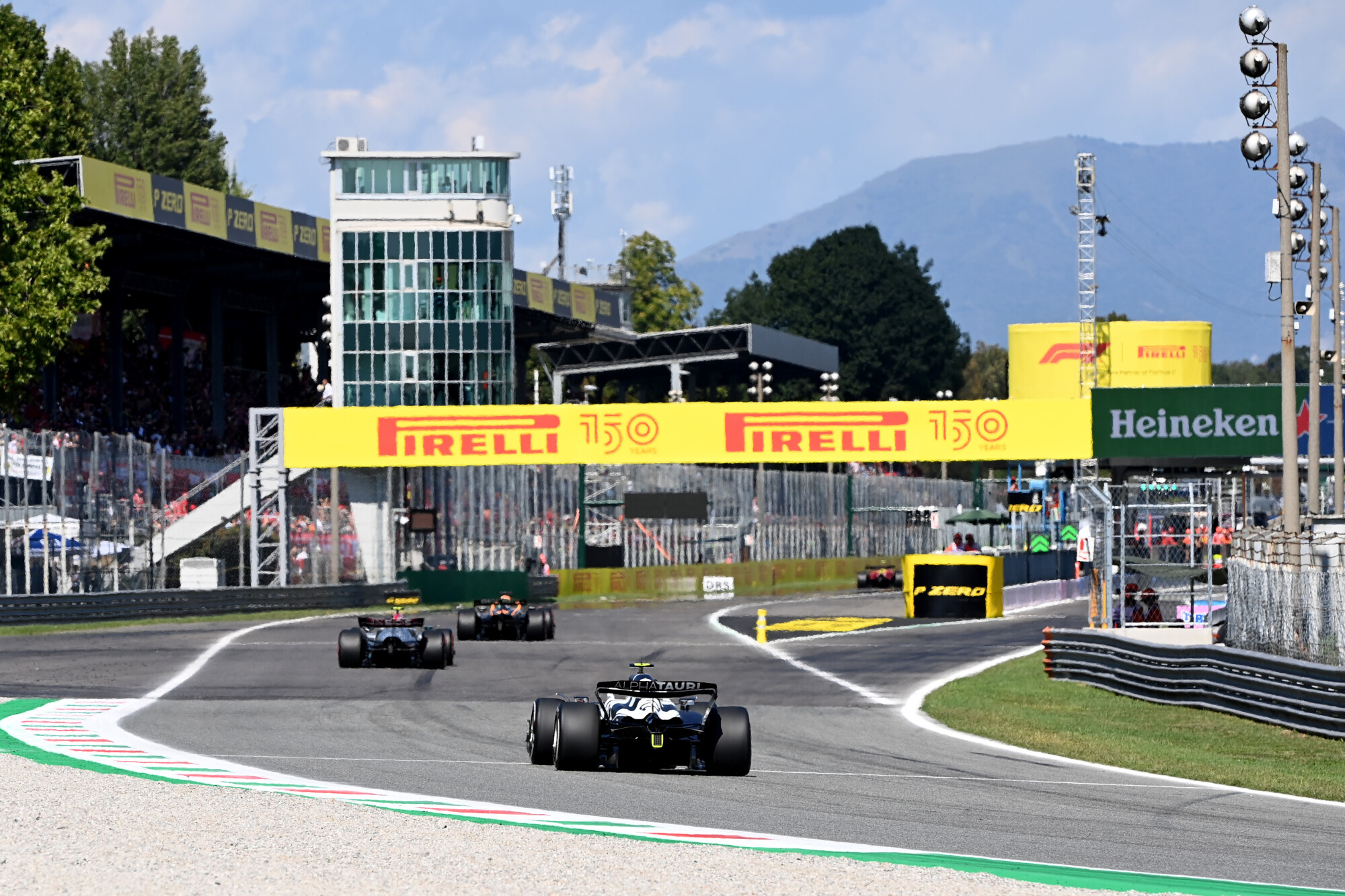 Zaterdag Monza start:finish