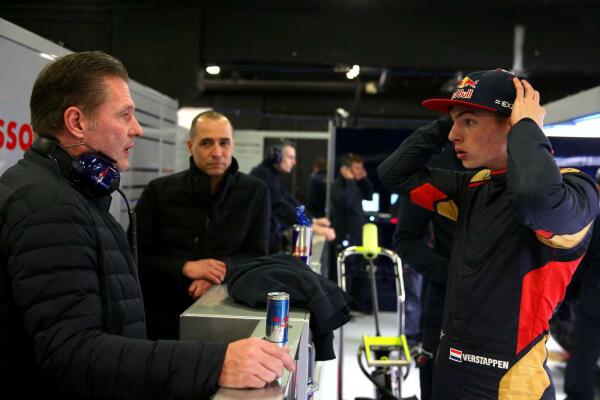 images_Formule1_2016_nieuws-februari_Jos_Max_Verstappen_Barcelona_23022016