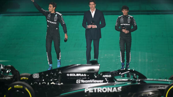 Mercedes tijdens F1 75 Live