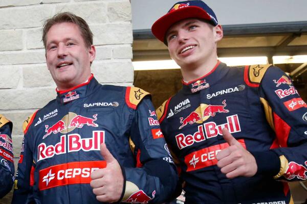 images_Formule1_2016_nieuws-mrt_Max_en_Jos_Verstappen_Scuderia_Toro_Rosso_F1_GP_US_2015