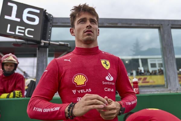 Charles Leclerc op de grid voor de sprintrace Imola 2022