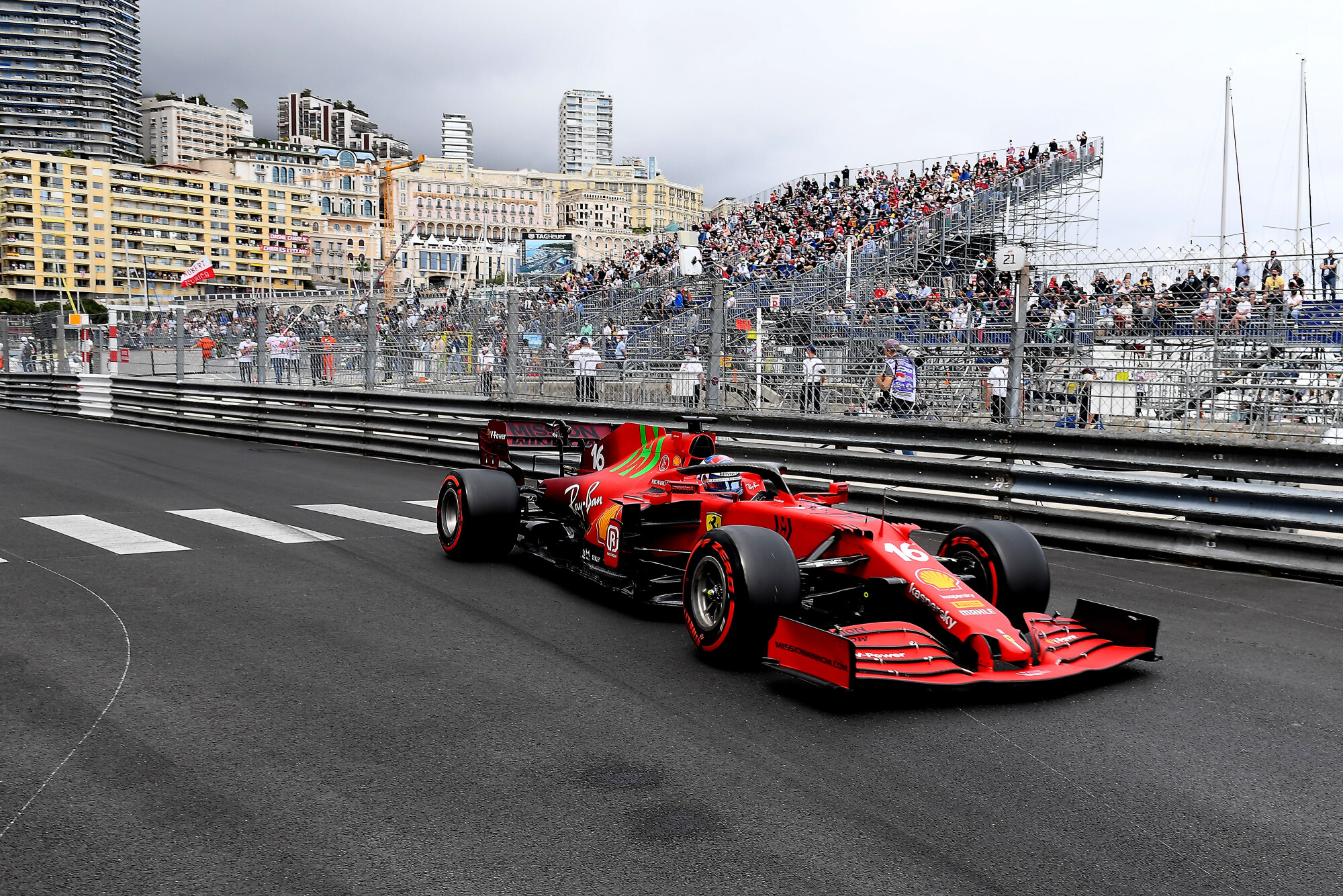 21036-scuderia-ferrari-monaco-gp-quali
