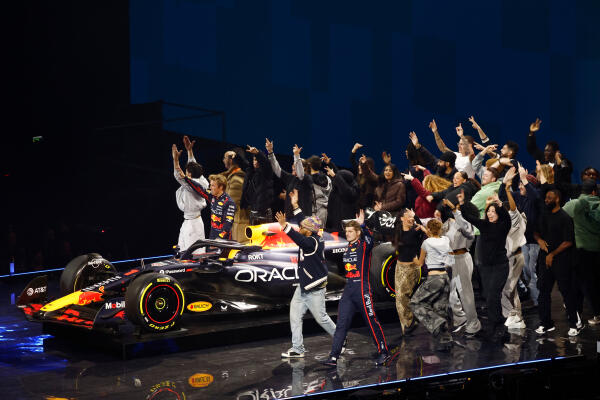 Red Bull Racing F1 75 Live