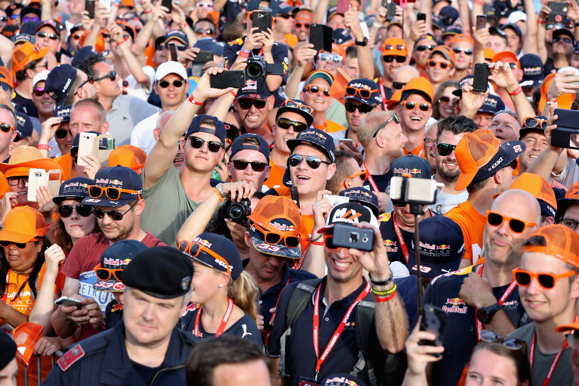 P-20170708-03415_News