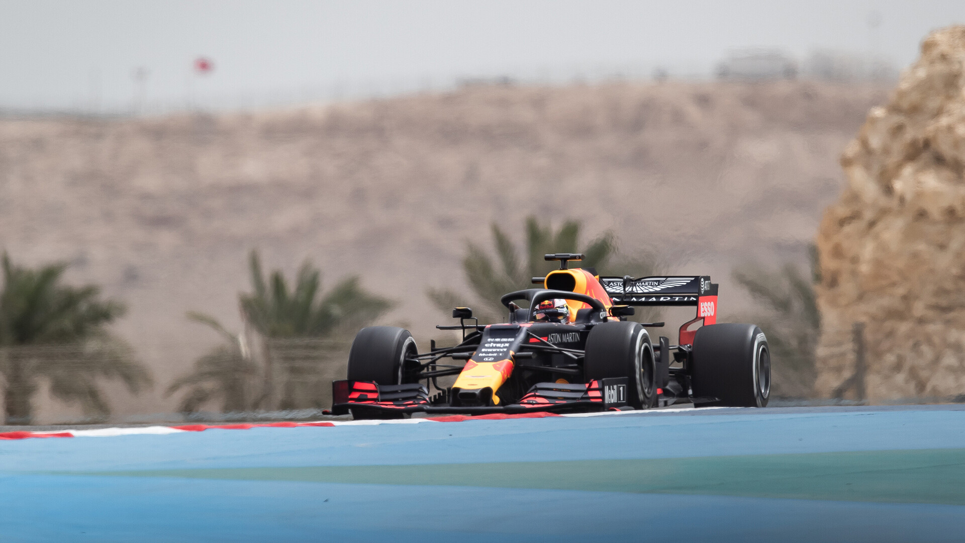 1920x1080-Max-Verstappen-Red-Bull-Racing-Test-Bahrein-2019