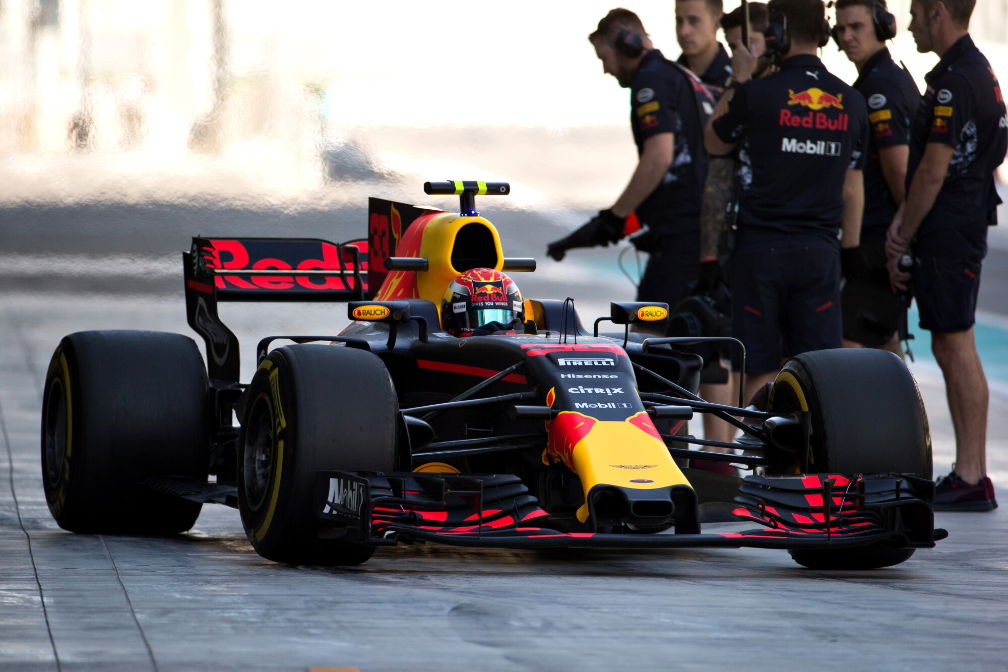 AP-1TZ9B1R2S1W11_hires_jpeg_24bit_rgb