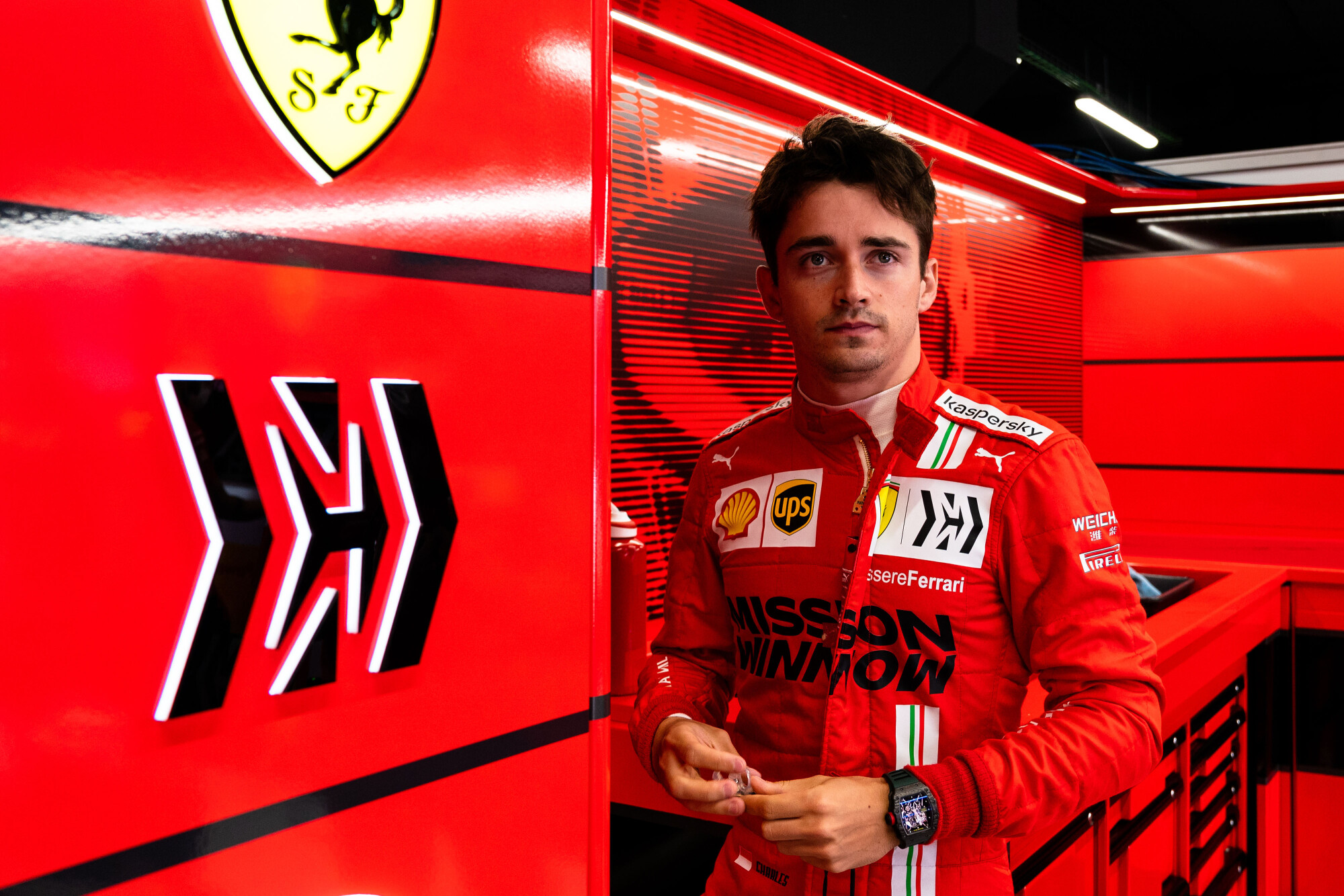 20040-scuderia-ferrari-spanish-gp-saturday