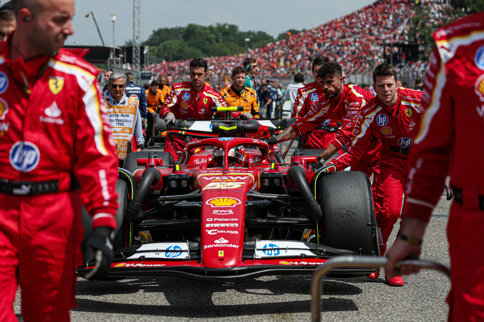 ferrari voor start imola