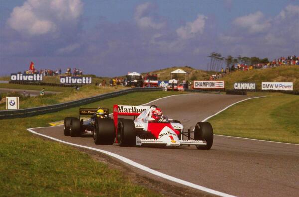 Niki_Lauda_McLaren_Ayrton_Senna_Lotus_Grand_Prix_Nederland_Zandvoort_1985