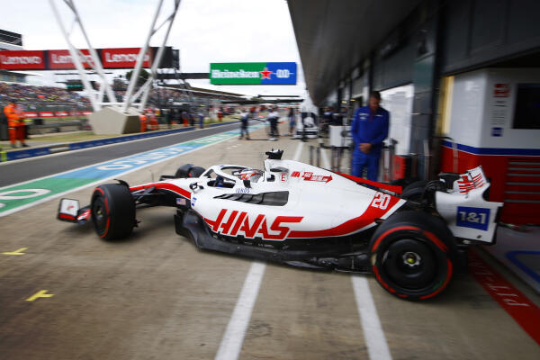 kevin magnussen silverstone