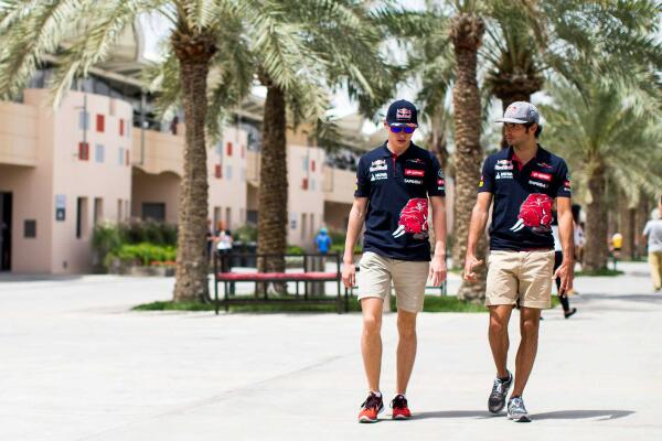Max_Verstappen_Carlos_Sainz_Scuderia_Toro_Rosso_Grand_Prix_Bahrein