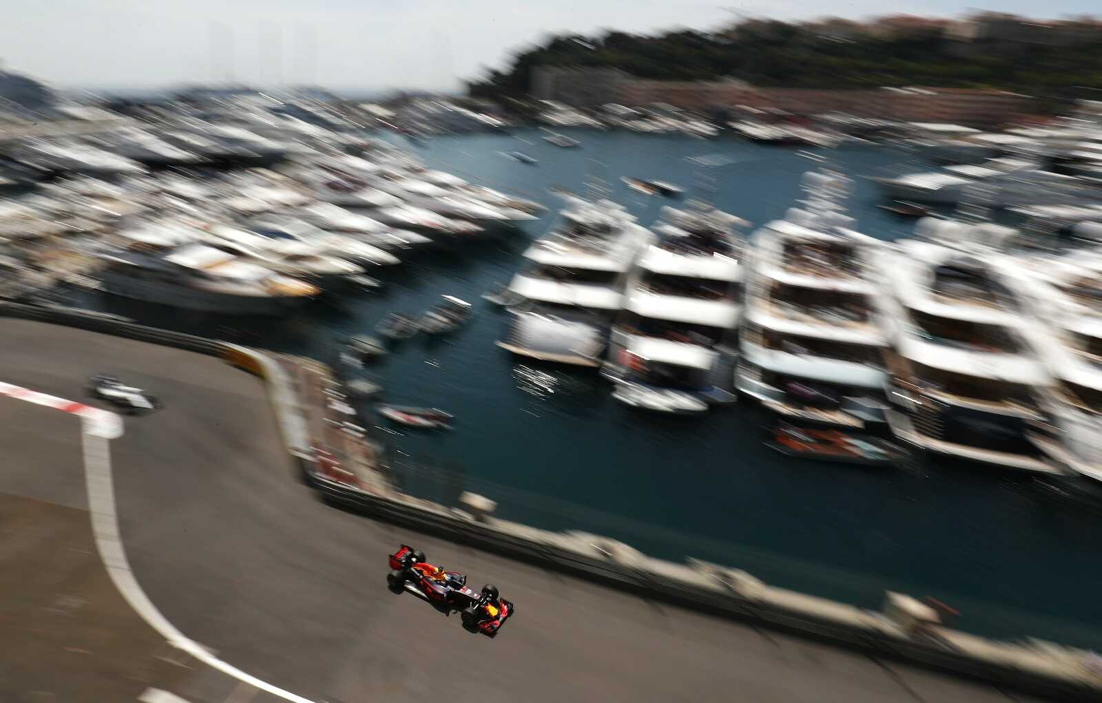 Daniel_Ricciardo_Red_Bull_Racing_F1_Grand_Prix_Monaco_2016_Q