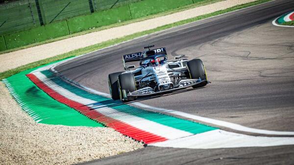 2020-filming-imola-gallery-14_cec5a7870ed110198cefa527308d9a45