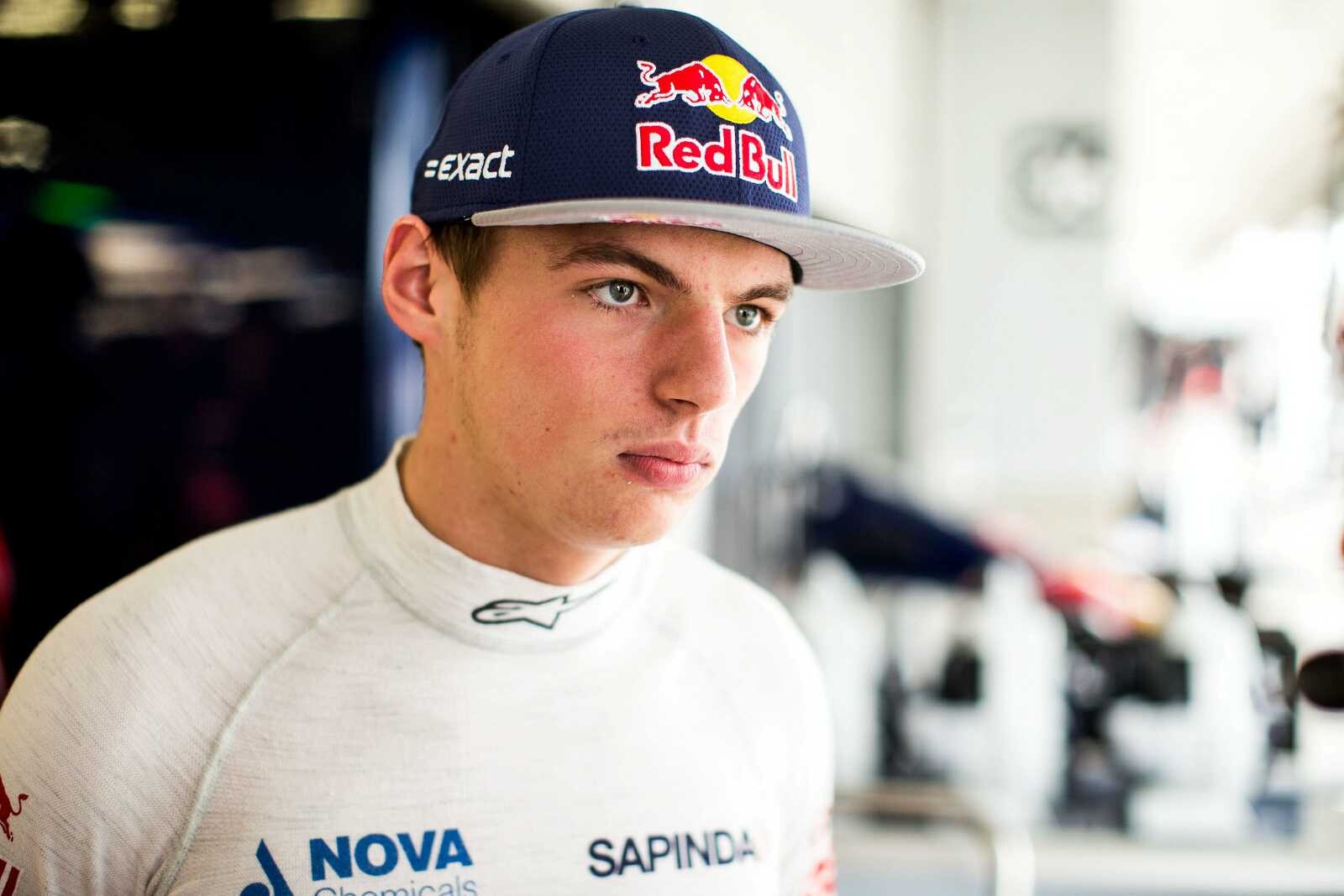 Max_Verstappen_Scuderia_Toro_Rosso_GP_Japan_2015_FP