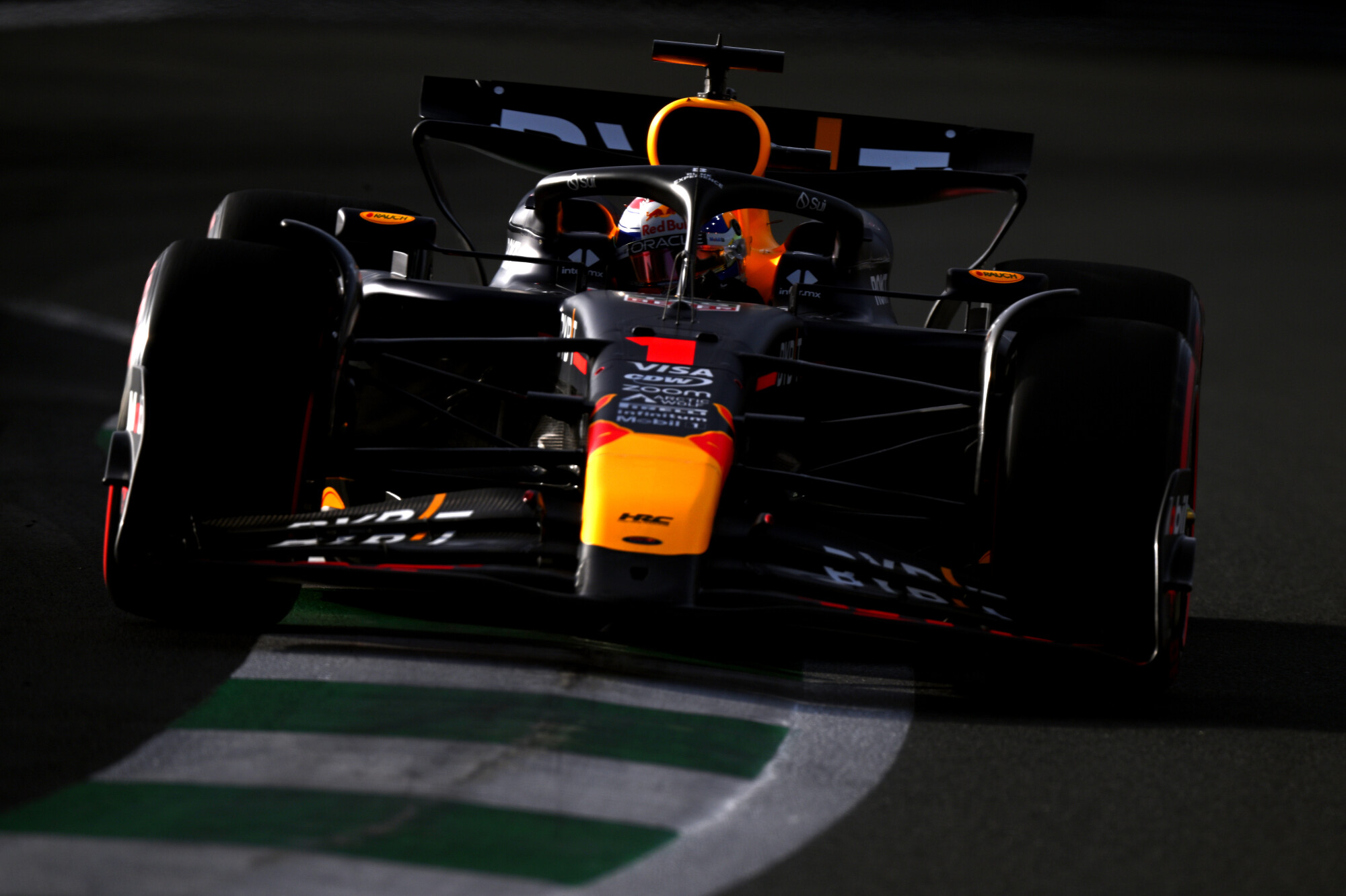 max verstappen snelste in VT3 Jeddah