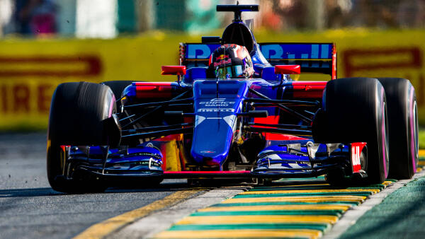 1920x1080-Daniil-Kvyat-Scuderia-Toro-Rosso-GP-Australië-2017