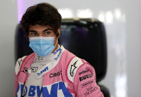 01_095837_69I7544-large