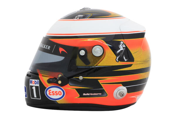 images_2016_F1_12_stoffel_vandoorne_helm