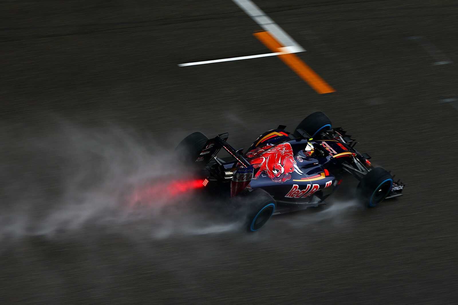 Max_Verstappen_Scuderia_Toro_Rosso_F1_Grand_Prix_China_2016