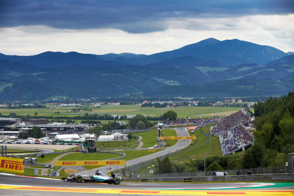 images_Formule1_2015_nieuws-juni_Lewis_Hamilton_Mercedes_AMG_F1_GP_Oostenrijk