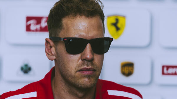 1920x1080-Sebastian-Vettel-Ferrari-GP-Bahrein-2018