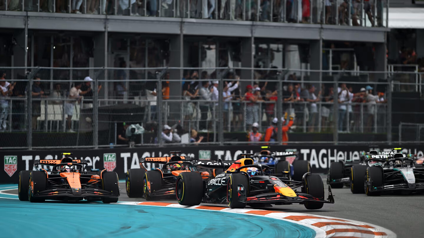 Verstappen en Norris zondag Miami 2025