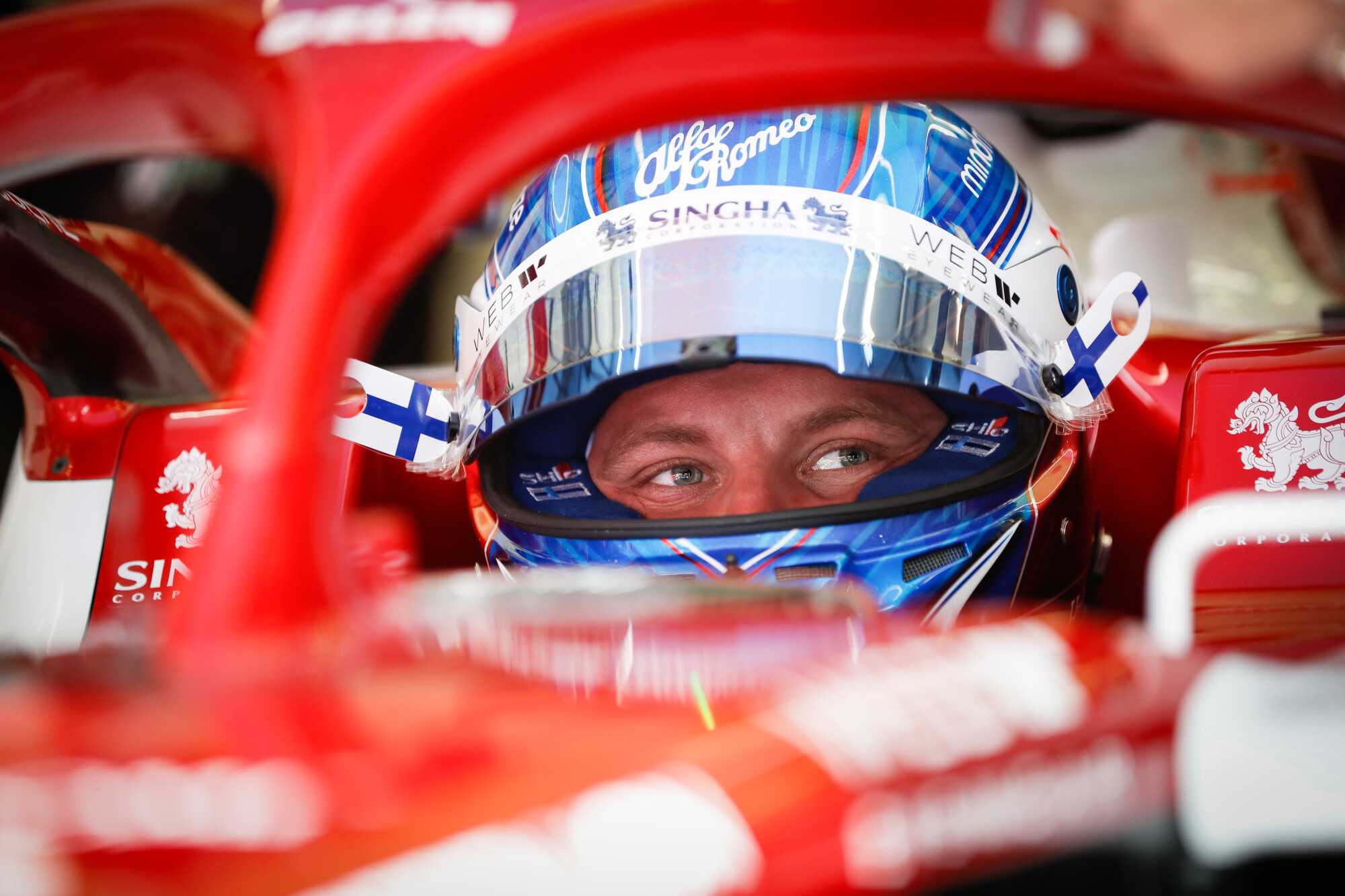 Valtteri Bottas in de auto eerste testdag Bahrein 2022