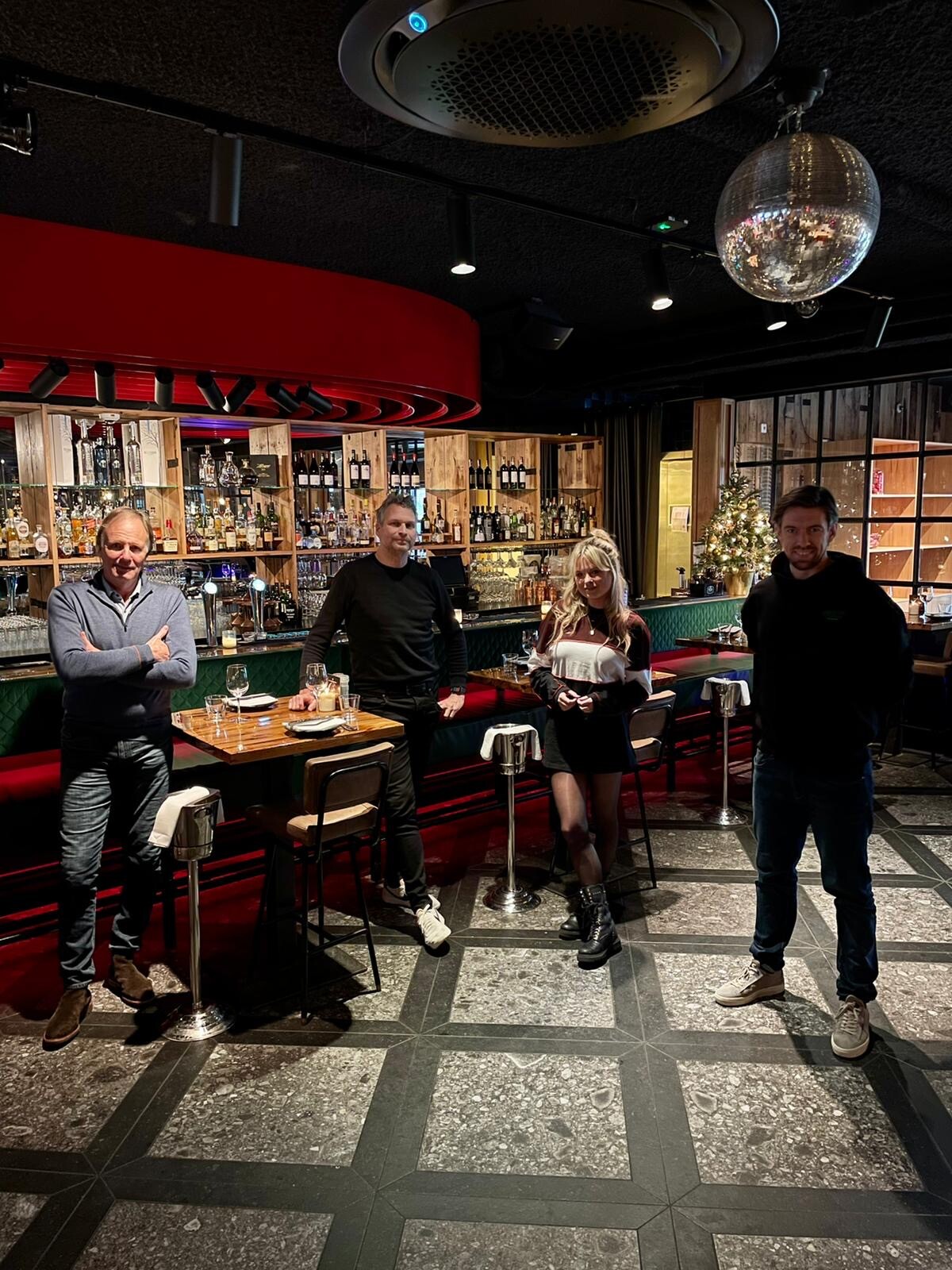 ca7b537d-5ca9-43e7-bd9c-ed5bd110bcf5