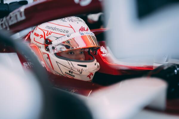 Guanyu Zhou Monza 2022