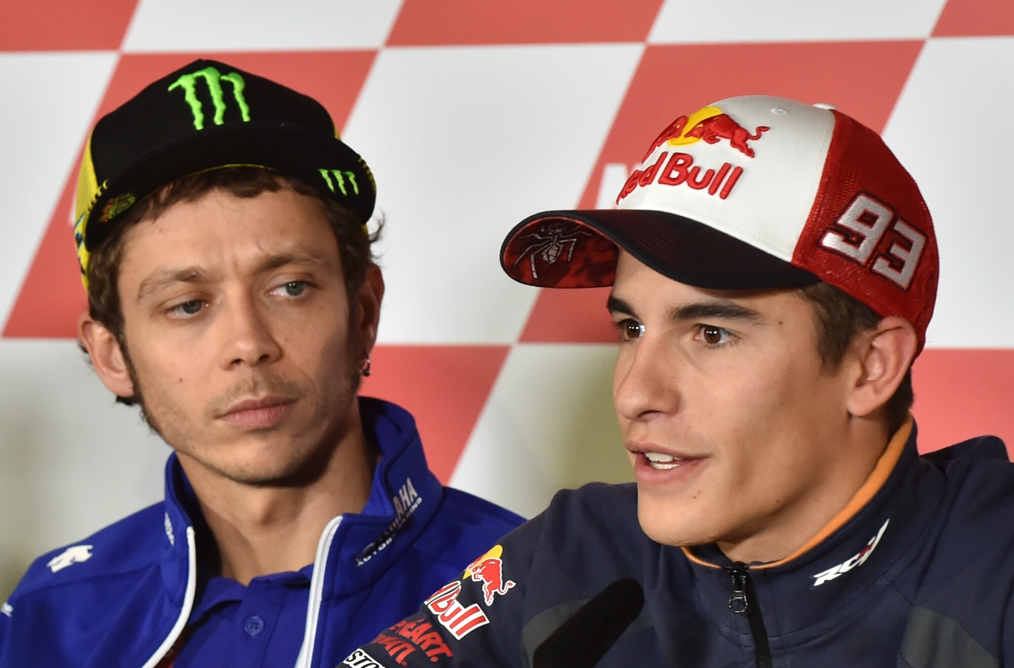 images_MotoGP_2015_Valentino-Rossi-Marc-Marquez2